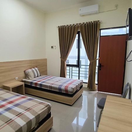 Tentrem Guesthouse Baru Pati Luaran gambar