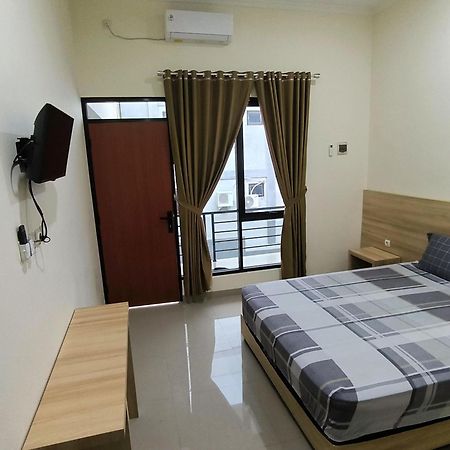 Tentrem Guesthouse Baru Pati Luaran gambar
