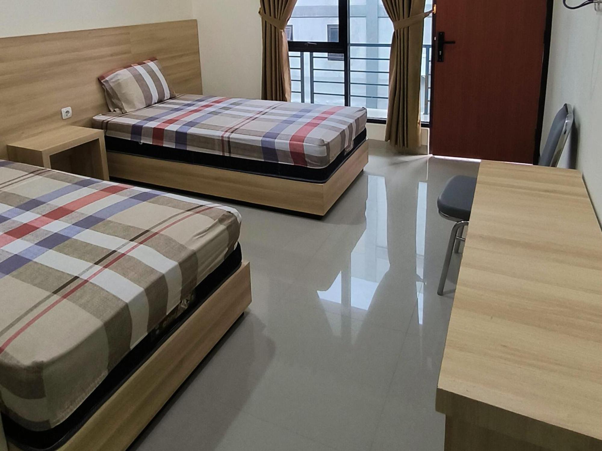 Tentrem Guesthouse Baru Pati Luaran gambar