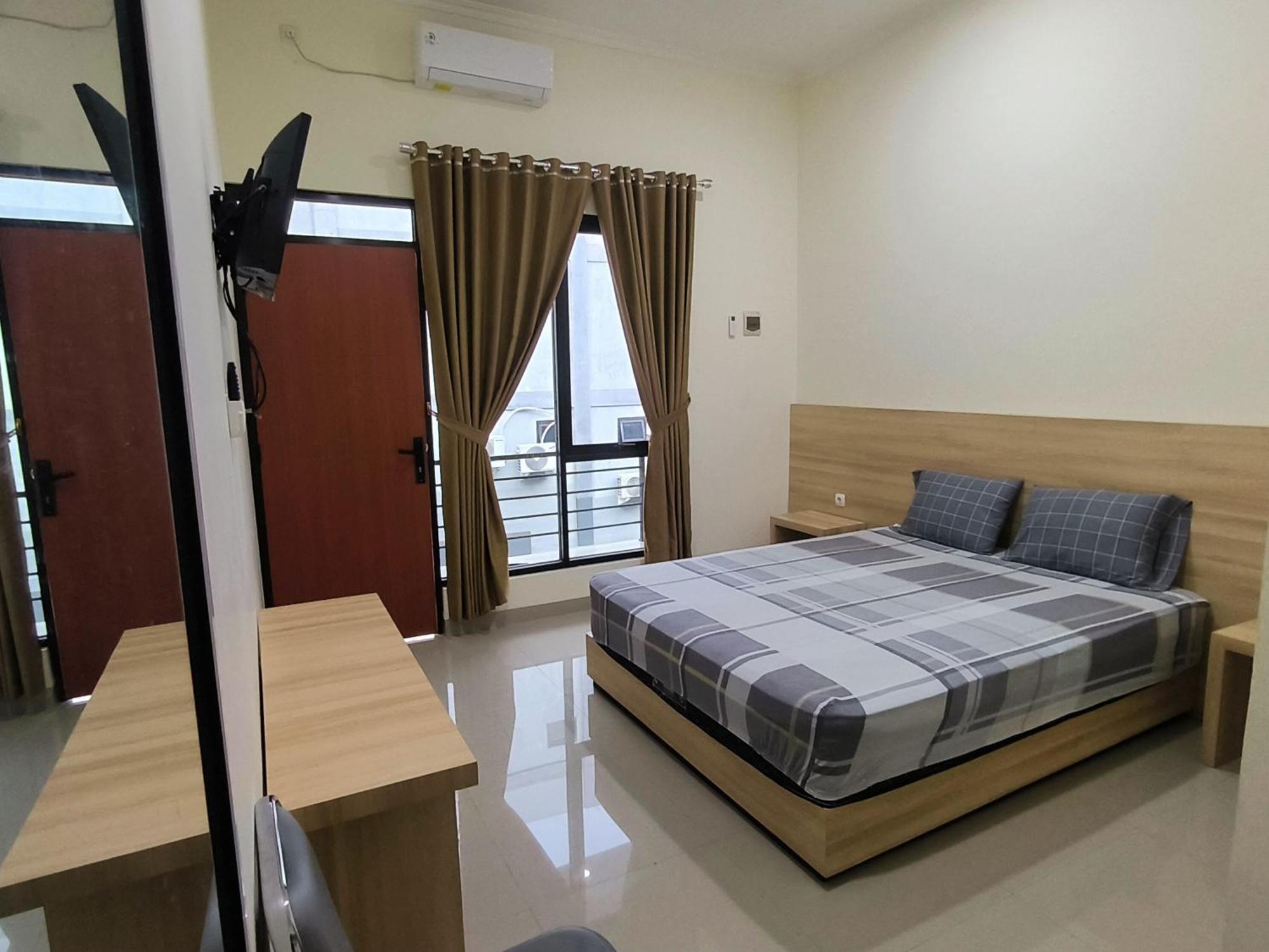 Tentrem Guesthouse Baru Pati Luaran gambar